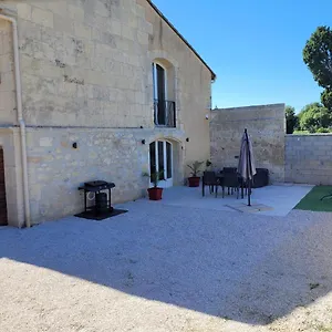 Dans Mas Provencal Hébergement de vacances Arles