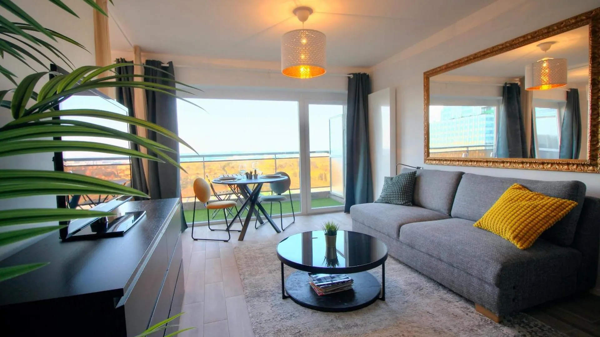 Studio Avec Vue Panoramique Et Parking Gratuit Bruxelles